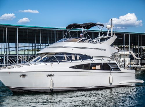 Captained Yacht Rentals And Pontoon Rentals On Lake Travis Austin Tx