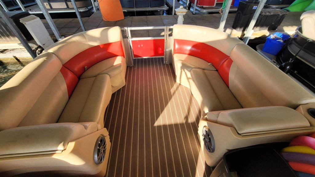 Party boat rental on Lake Travis Austin Texas