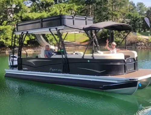 Aquaholic - 13 passenger party boat on Lake Travis in Austin Texas