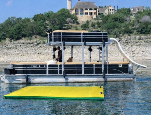 Skyfall - 19 Passenger Luxury Tritoon with waterslide